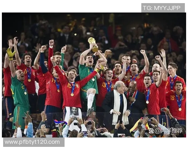 欧洲杯荣获月度最佳球员，实至名归